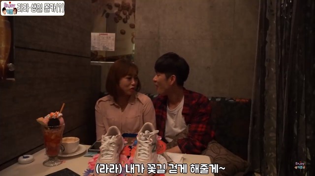 엘레베이터 방구몰카로 화제가 된 개그맨의 여자친구 생일 몰카(눈물주의) | 인스티즈