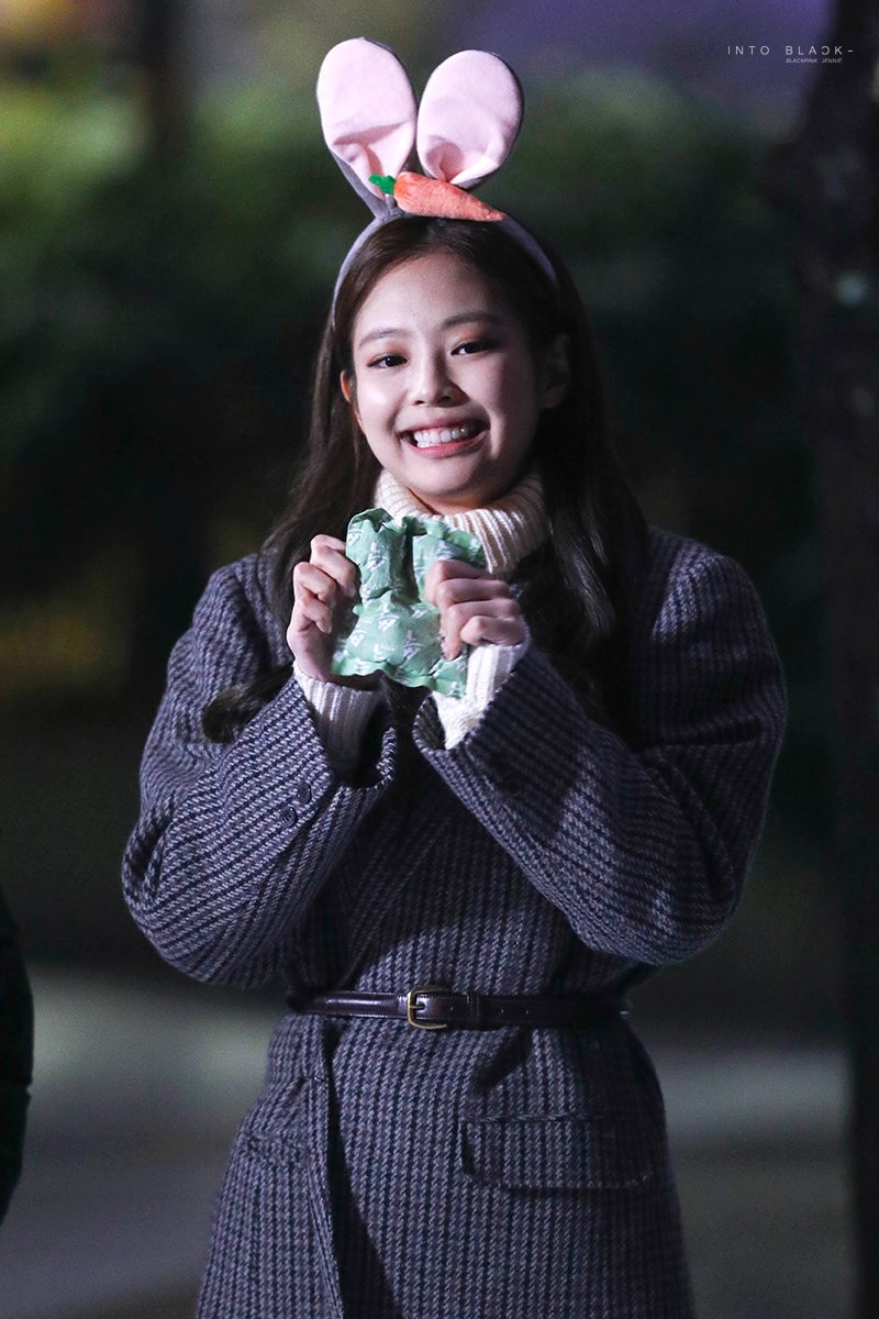 고양이처럼 생긴 블랙핑크 제니 | 인스티즈