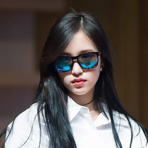 선글라스 쓰면 평범해지는 트와이스 미나 | 인스티즈