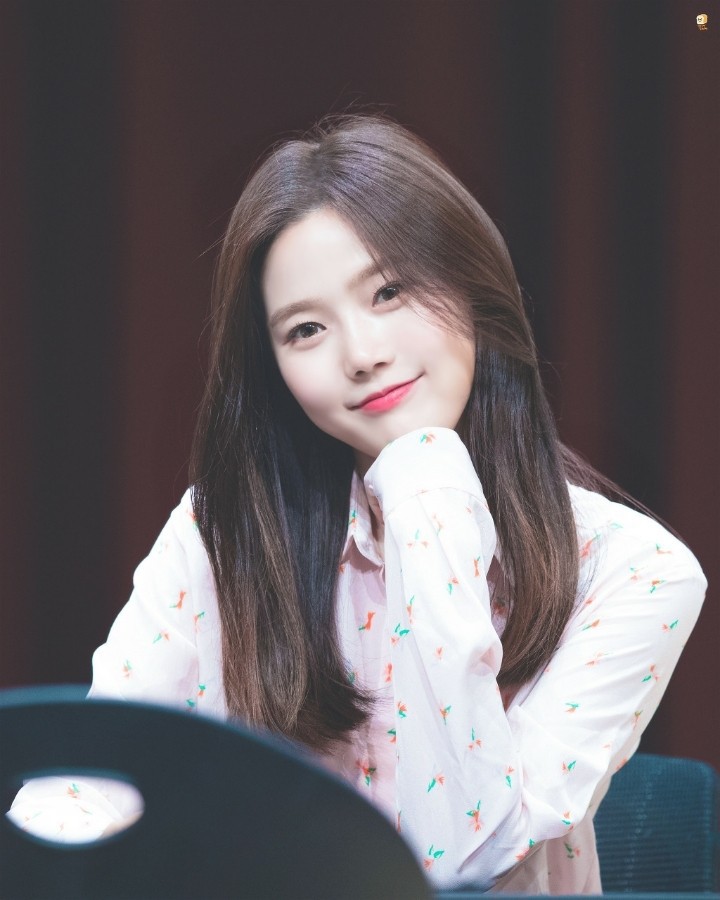 항상 웃는거 같은 오마이걸 리더 효정 | 인스티즈