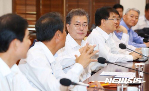 문재인 대통령님과 5부 인사 오찬 + 청와대 수석보좌관 회의.jpg | 인스티즈