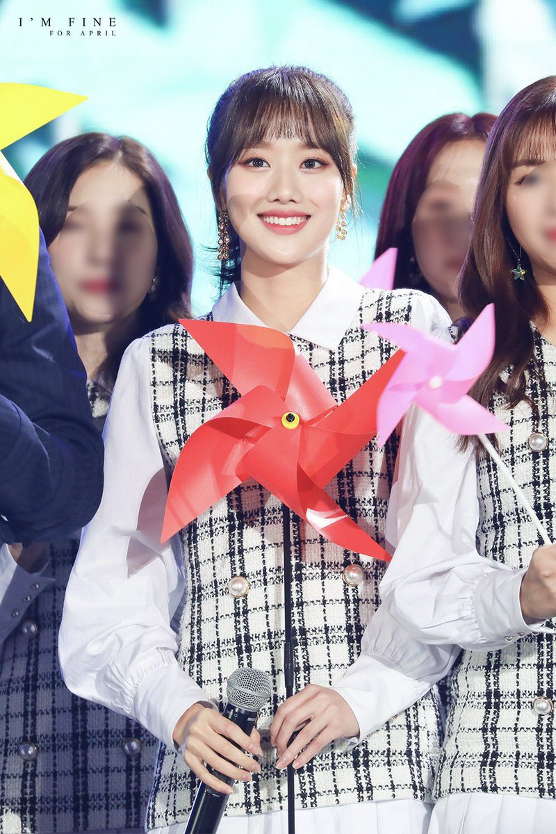 상큼하게 이쁜 에이프릴 이나은.jpgif | 인스티즈