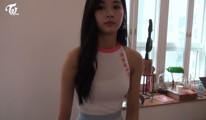 겨드랑이 보여주는 트와이스.GIF | 인스티즈