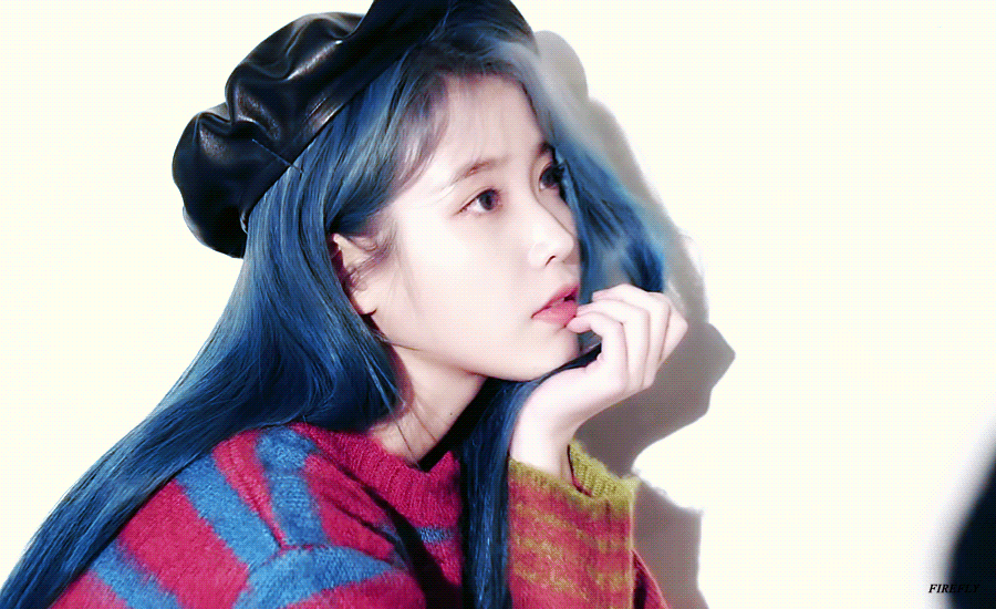 2020시그 촬영하는 아이유.gif | 인스티즈