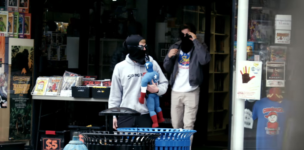 캡틴 아메리카가 하이드라의 비밀 기지에서 도움을 청한다면? | 인스티즈