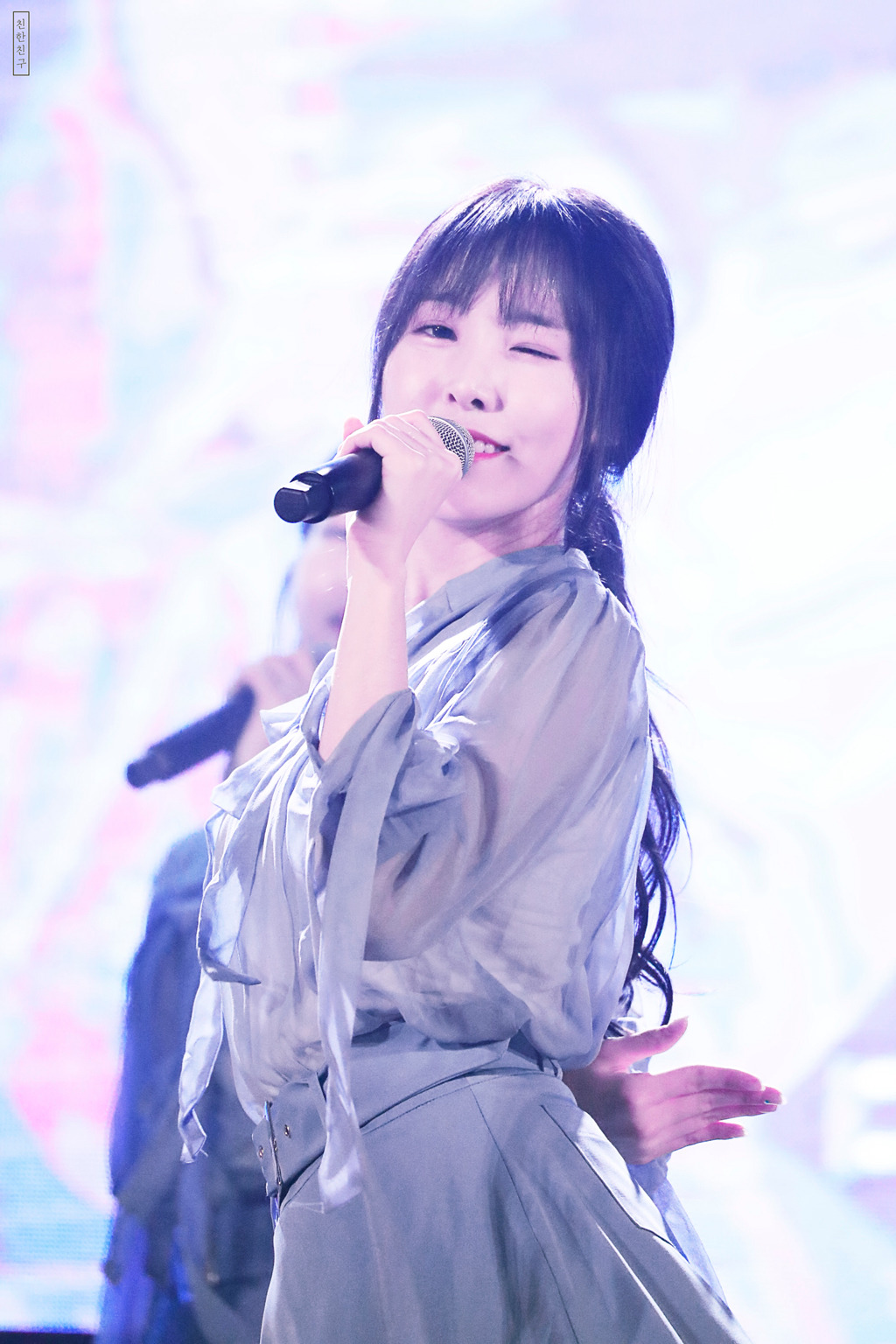 [여자친구] 생일파티에 초대받아서 유주 | 인스티즈
