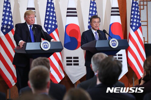 문재인 대통령과 트럼프의 공동기자회견.jpg | 인스티즈