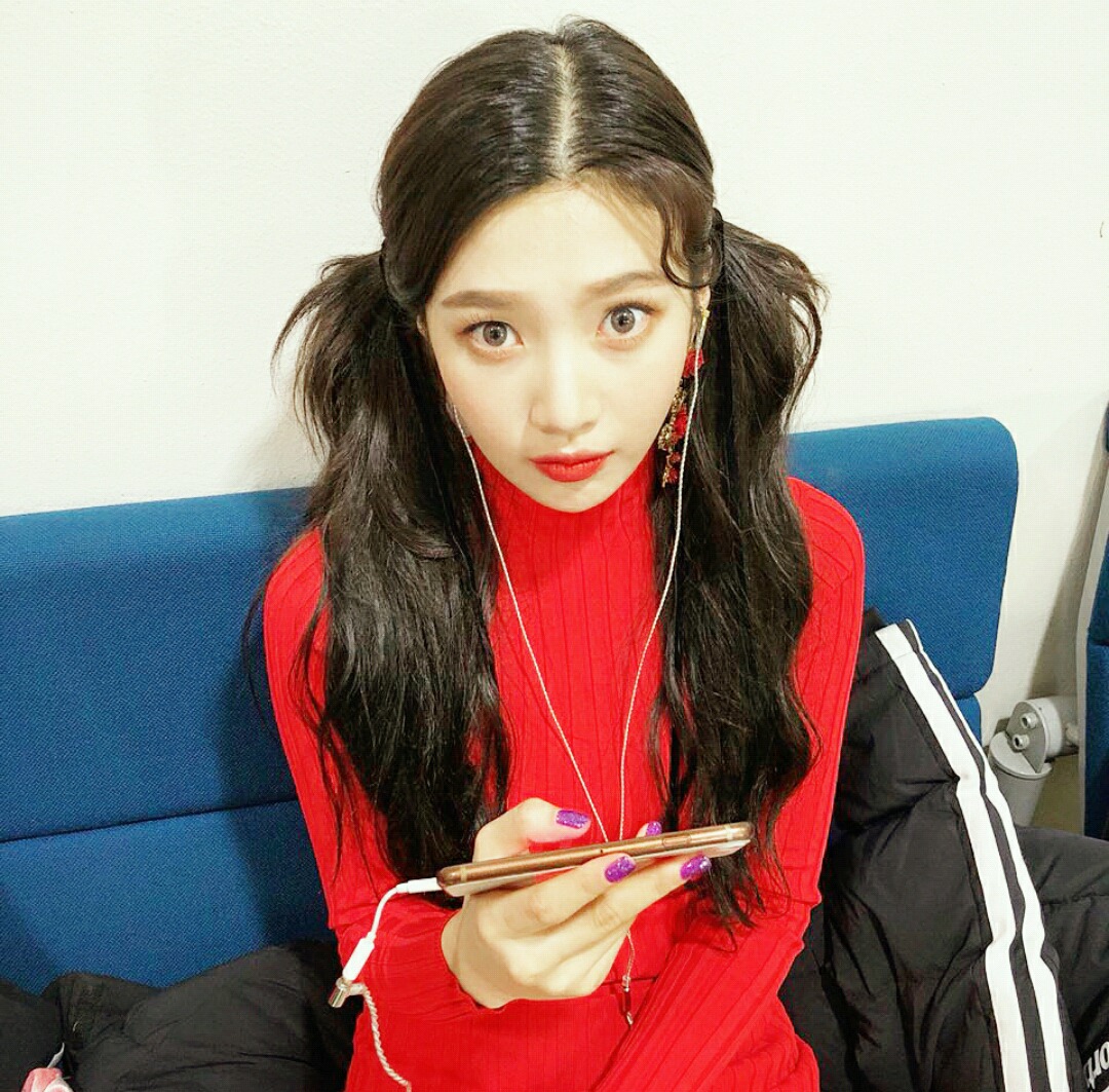 오늘자 레드벨벳 인스타 조이 ㄷㄷㄷ.jpgif | 인스티즈