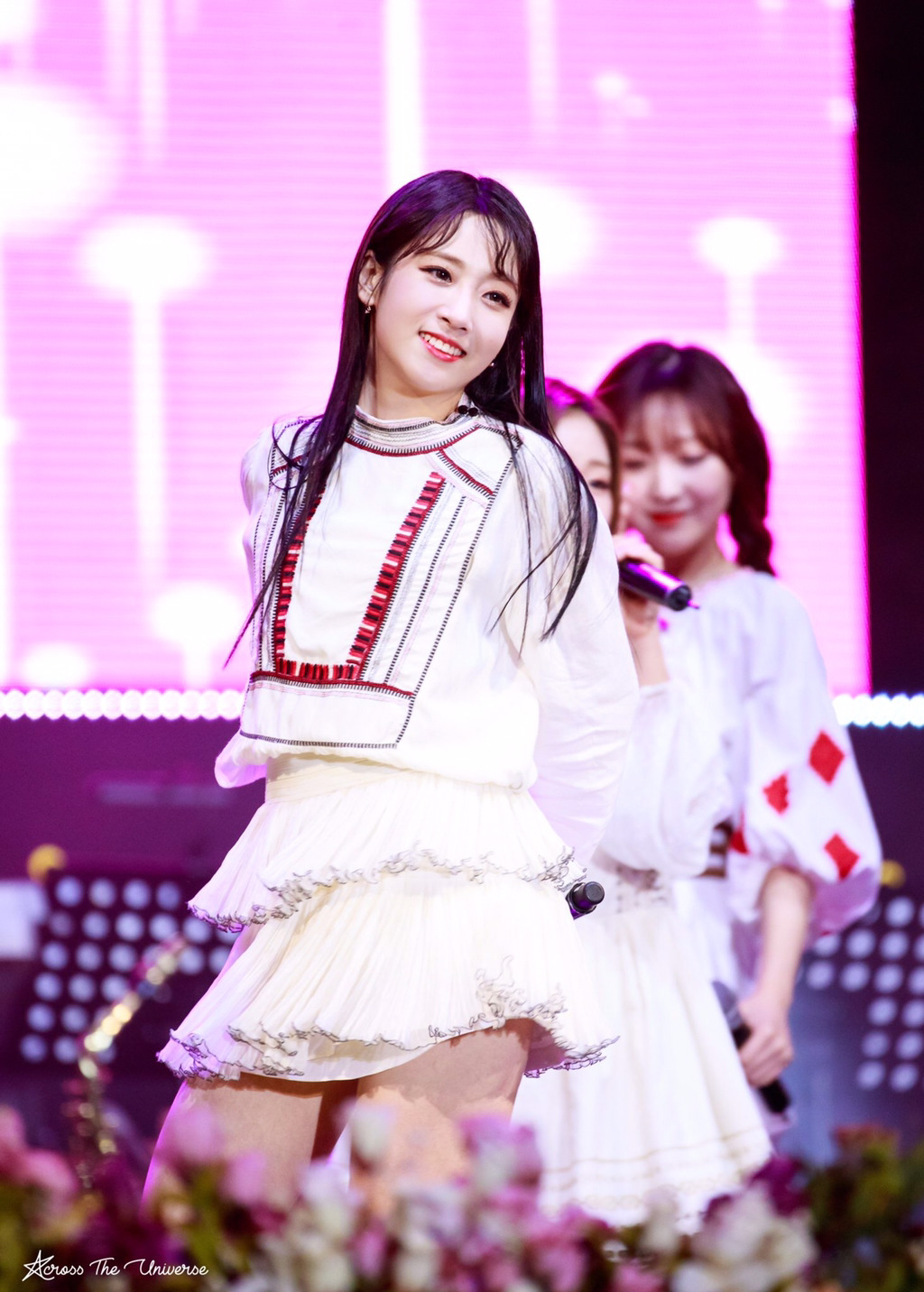 [러블리즈] 아침부터 조금 쌀쌀한 날씨인 것 같아서 지애 | 인스티즈