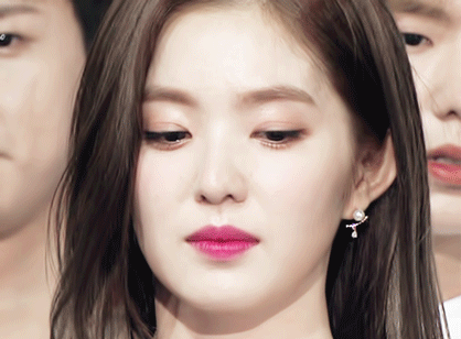 울음 참는 아이린.gif | 인스티즈