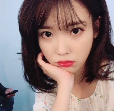 아이유 | 인스티즈