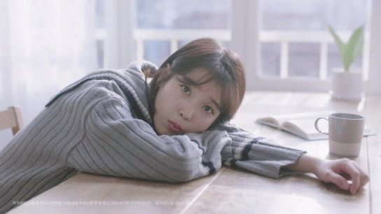 그날엔 CF 아이유.gif | 인스티즈