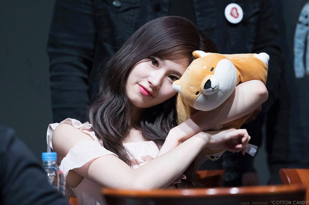 트와이스의 큐티갓 사나.jpg | 인스티즈