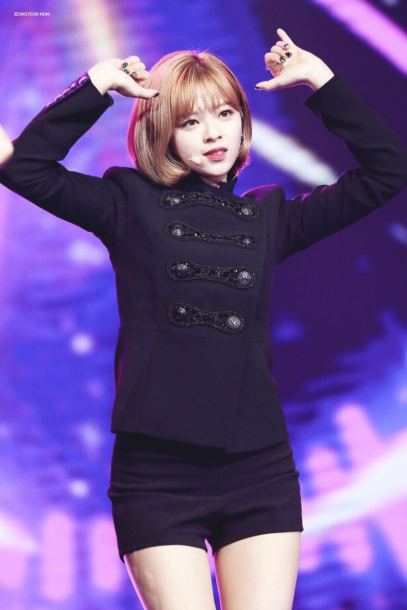 분위기있는 트와이스 정연.jpg | 인스티즈